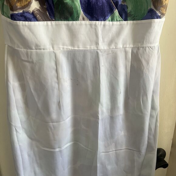 BCBG Silk Multicolor Green Floral Drape Pleated Dress Size 10 - Picture 9 of 14